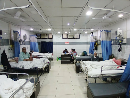 Ahuja Medical & Research centre - Laparoscopic Surgery Hospital Kanpur/High Risk Pregnancy Care/Diabetes Care Hospital